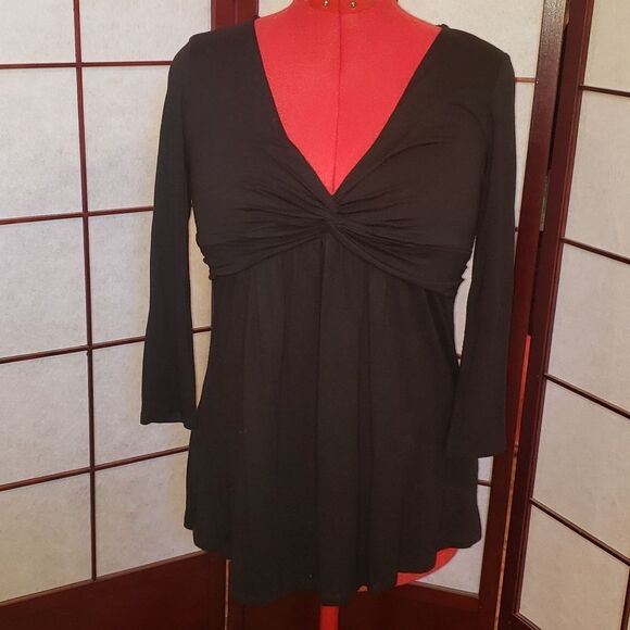 Ladies Casual Black V-Neck Top - Picture 1 of 7